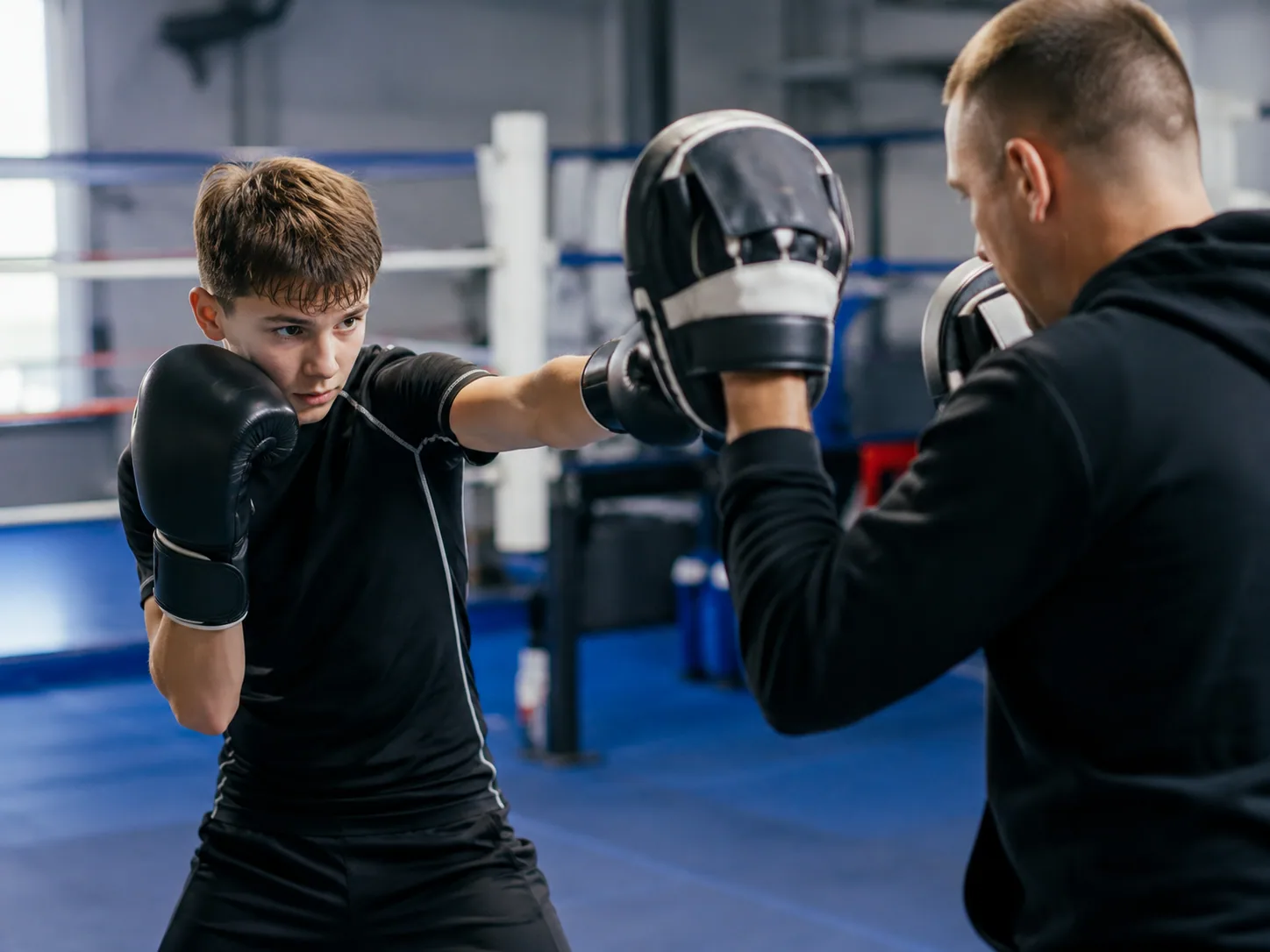 Praca na łapach, Ring Boxing Club